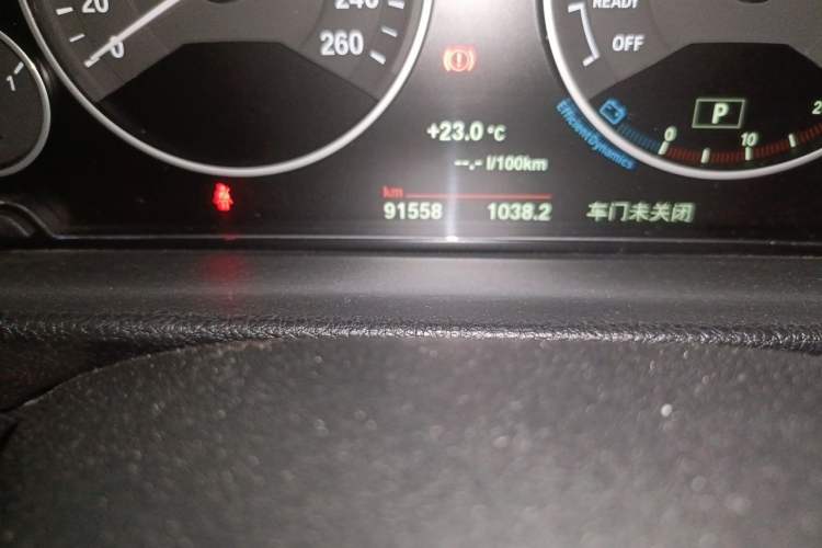 Used BMW 3 Series 2019 320Li xDrive Fashion Model Odometer Close Up