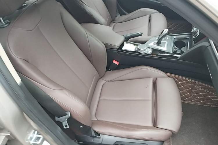 Used BMW 3 Series 2019 320Li Fashion Model Right Front Seat