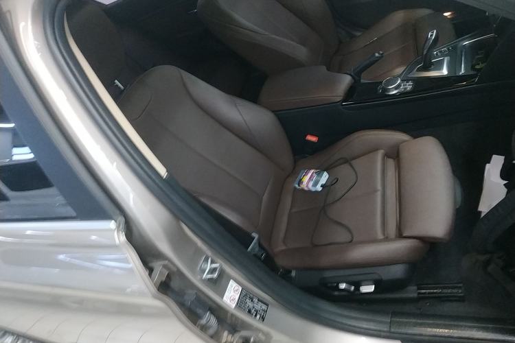 Used BMW 3 Series 2019 320Li xDrive Fashion Model Right Front Seat