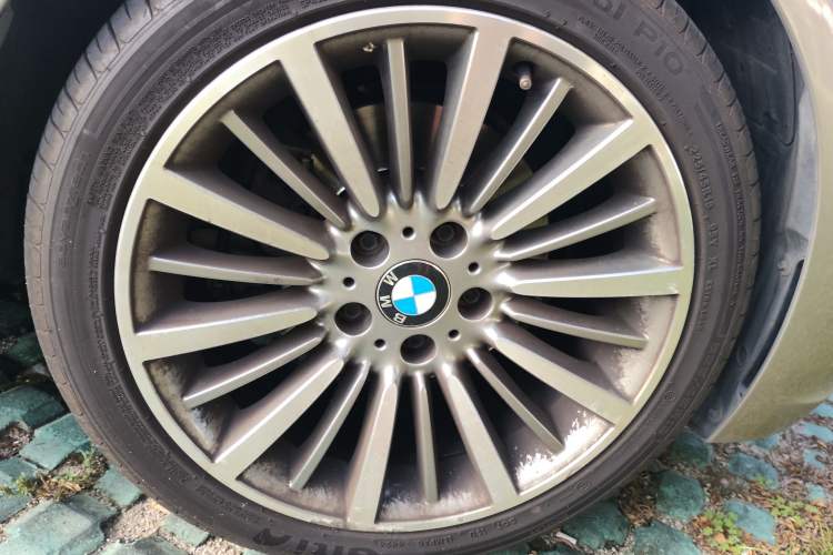Used BMW 3 Series 2019 320Li Fashion Model Right Front Wheel Hub