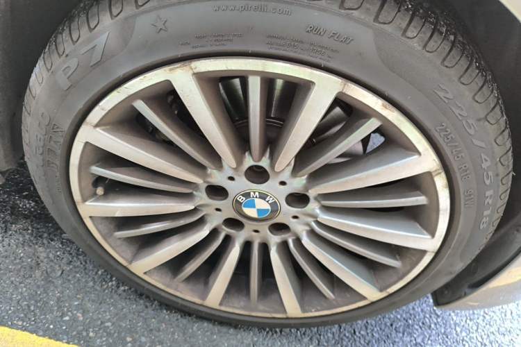 Used BMW 3 Series 2019 320Li Fashion Model Right Front Wheel Hub