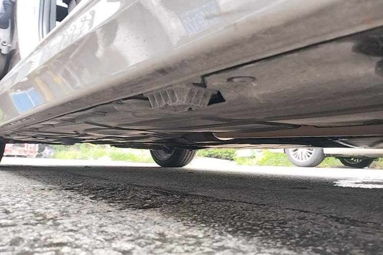 Used BMW 3 Series 2019 320Li Fashion Model Right Side Sill