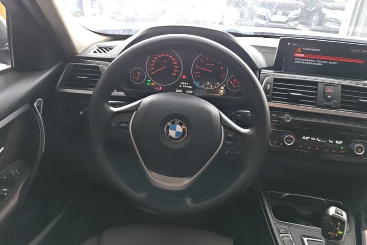 Used BMW 3 Series 2019 320Li Fashion Model Steering Wheel