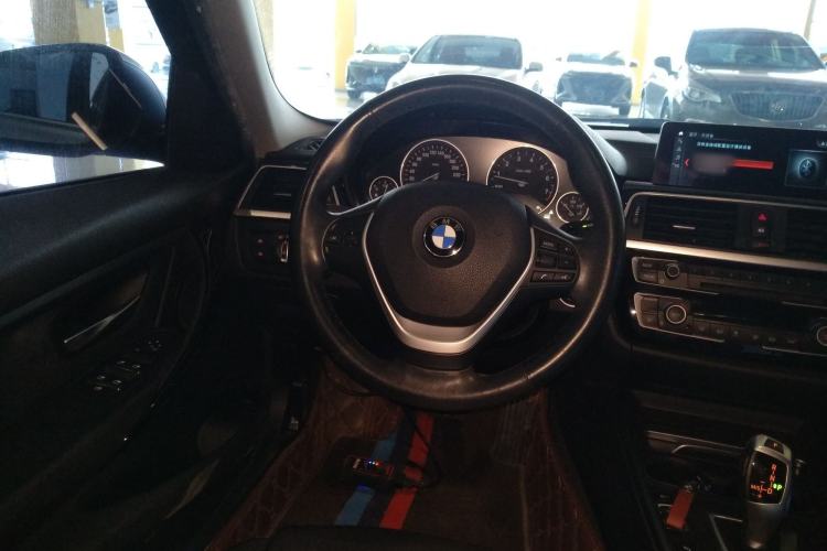 Used BMW 3 Series 2019 320Li Fashion Model Steering Wheel