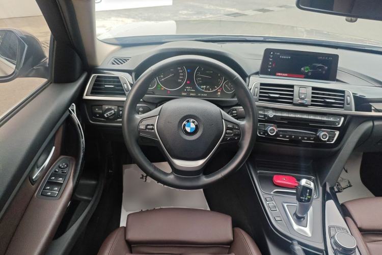 Used BMW 3 Series 2019 320Li Fashion Model Steering Wheel