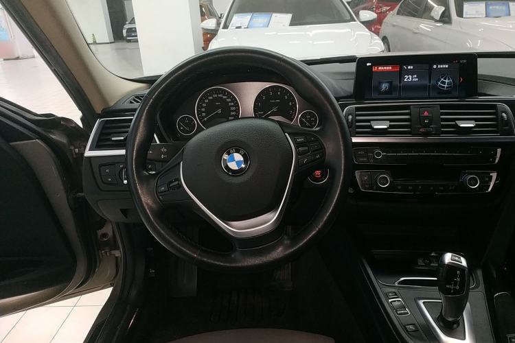 Used BMW 3 Series 2019 320Li xDrive Fashion Model Steering Wheel
