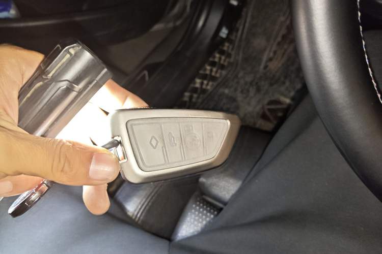 Used BMW 3 Series 2019 320Li Fashion Model Vehicle Key
