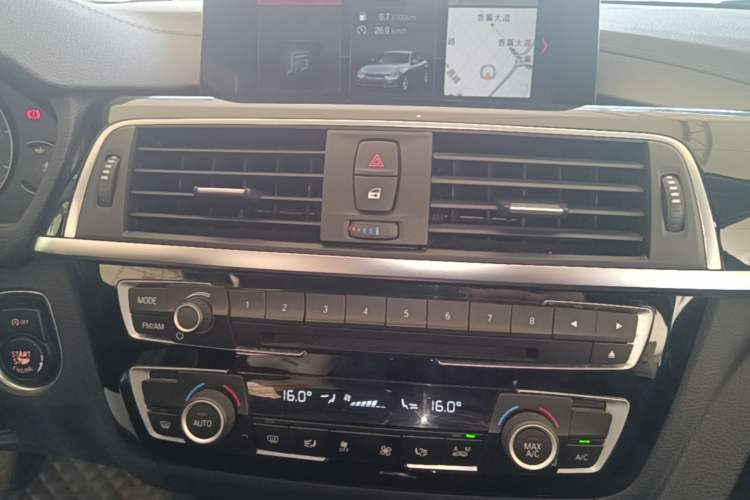 Used BMW 3 Series 2019 320Li M Sport Package Audio And AC Panel