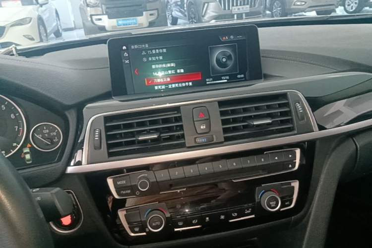 Used BMW 3 Series 2019 320Li Fashion Model Audio And AC Panel