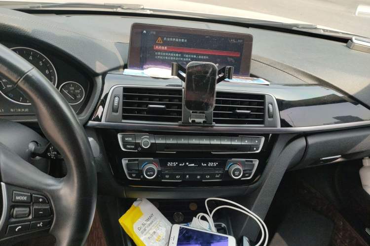 Used BMW 3 Series 2019 320Li Fashion Model Audio And AC Panel