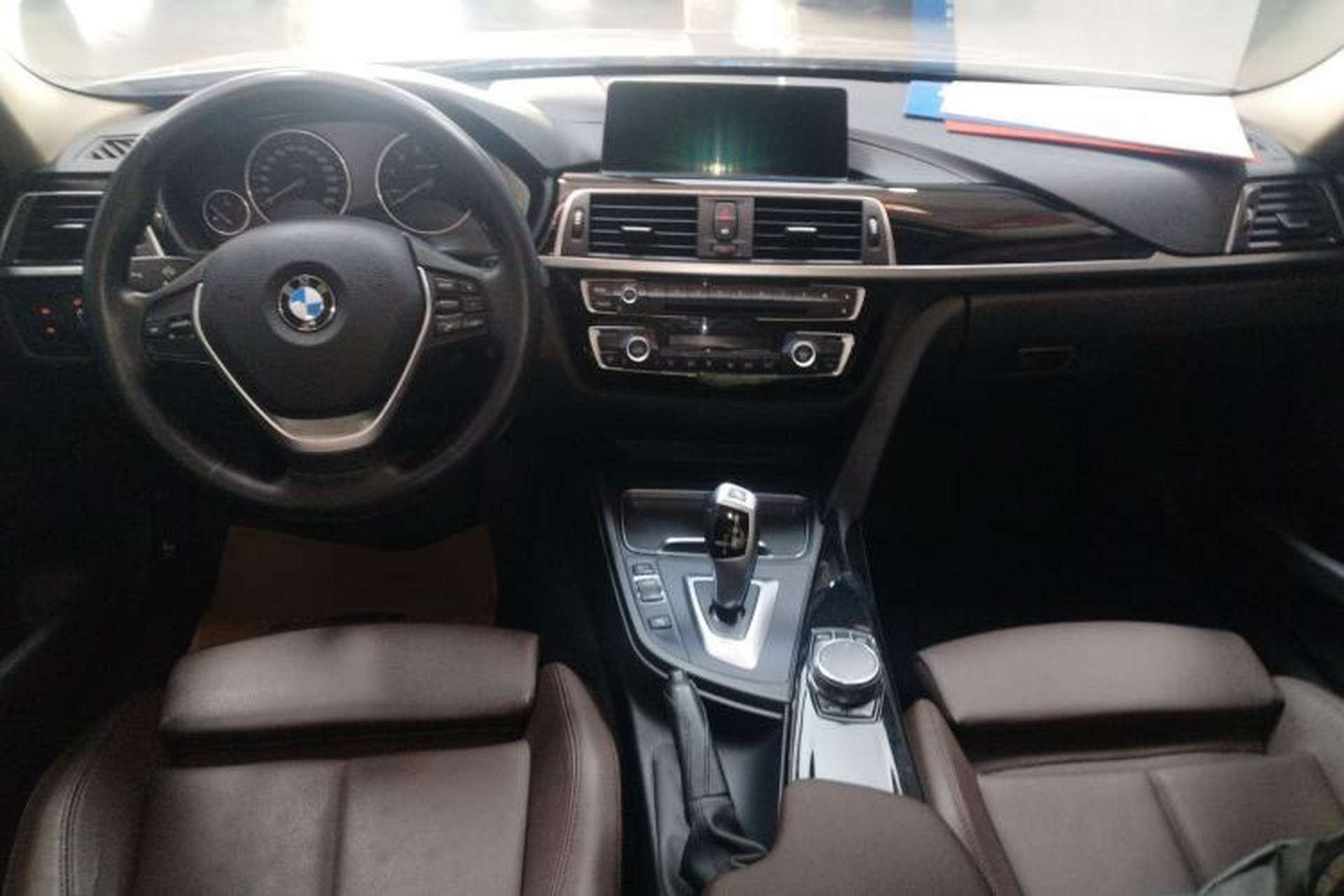 Used BMW 3 Series 2019 320Li Fashion Model Center Console