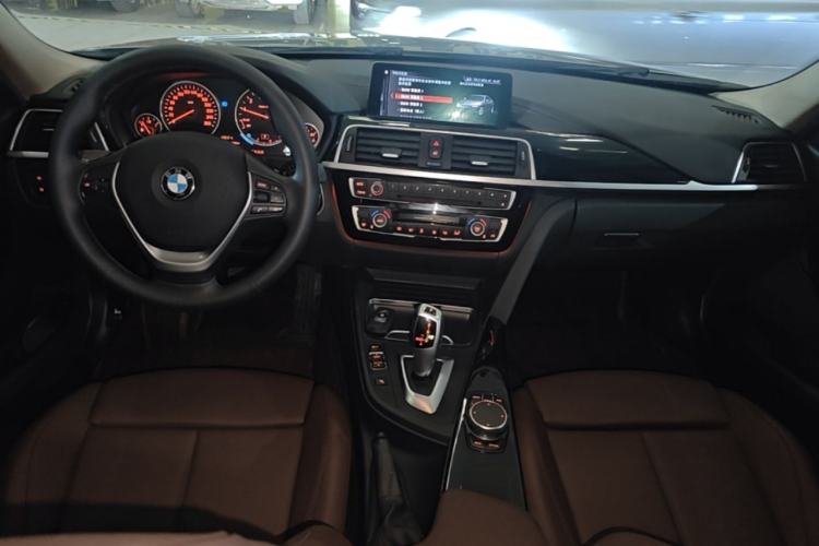 Used BMW 3 Series 2019 320Li Fashion Model Center Console
