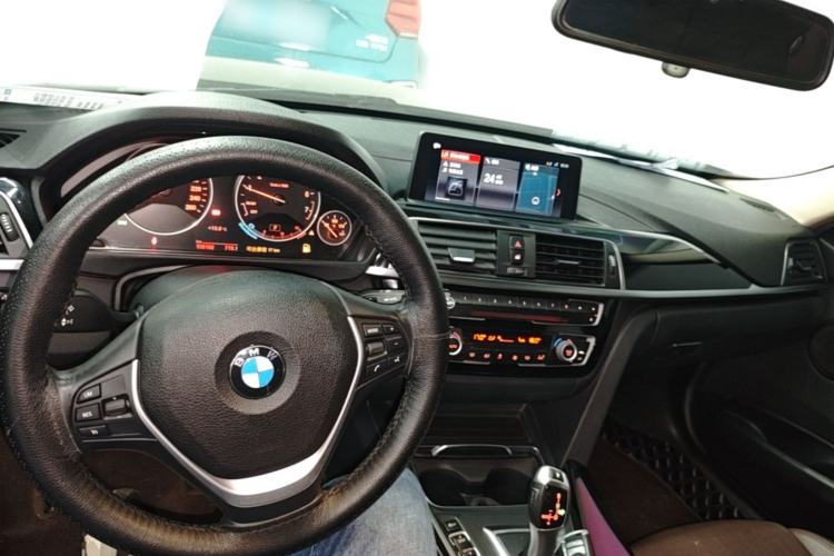 Used BMW 3 Series 2019 320Li Fashion Model Center Console