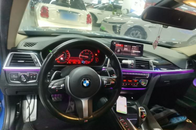 Used BMW 3 Series 2019 320Li M Sport Package Center Console