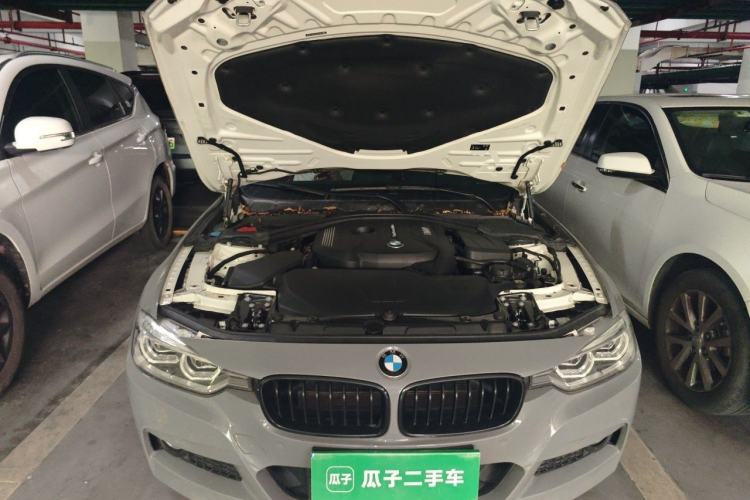 Used BMW 3 Series 2019 320i M Sport Package Engine Bay
