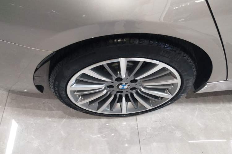 Used BMW 3 Series 2019 320Li Fashion Model Exterior 2