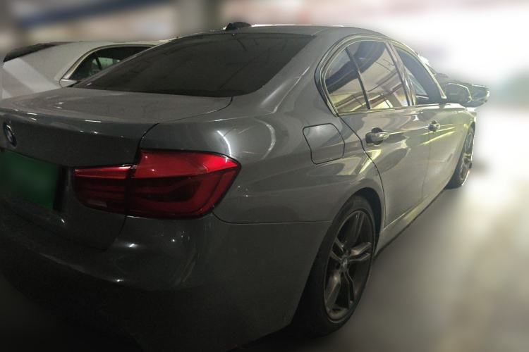 Used BMW 3 Series 2019 320i M Sport Package Exterior 5