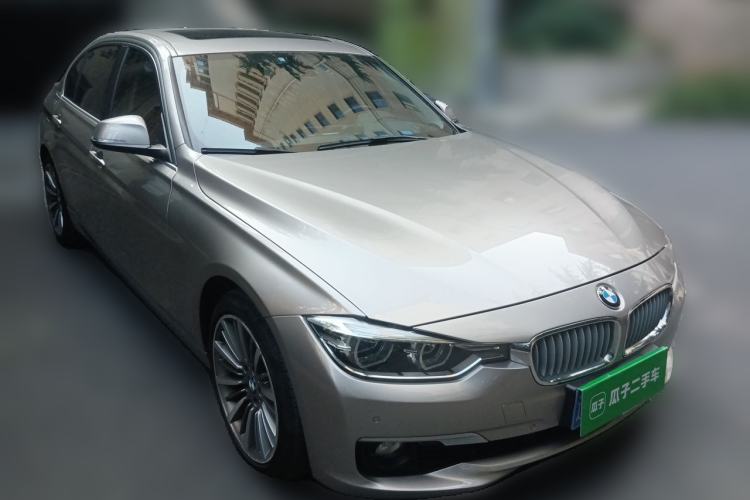 Used BMW 3 Series 2019 320Li xDrive Fashion Model Front Right 45 Deg