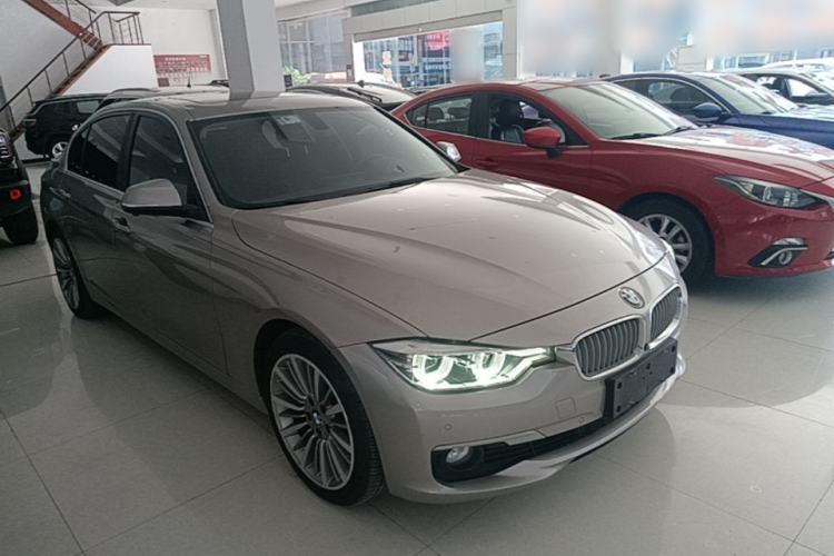 Used BMW 3 Series 2019 320Li Fashion Model Front Right 45 Deg