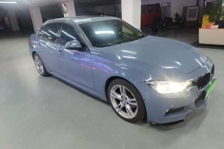 Used BMW 3 Series 2019 320Li M Sport Package Front Right 45 Deg