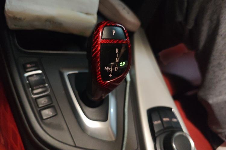 Used BMW 3 Series 2019 320i M Sport Package Gear Lever