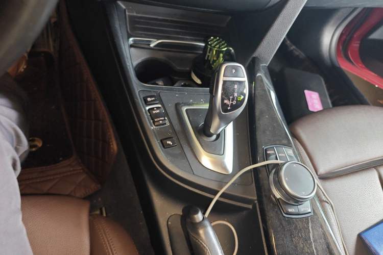 Used BMW 3 Series 2019 320Li M Sport Night Edition Gear Lever