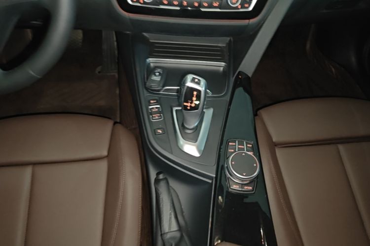Used BMW 3 Series 2019 320Li Fashion Model Gear Lever