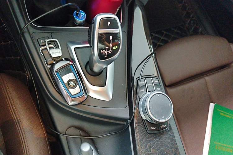 Used BMW 3 Series 2019 320Li M Sport Night Edition Gear Lever