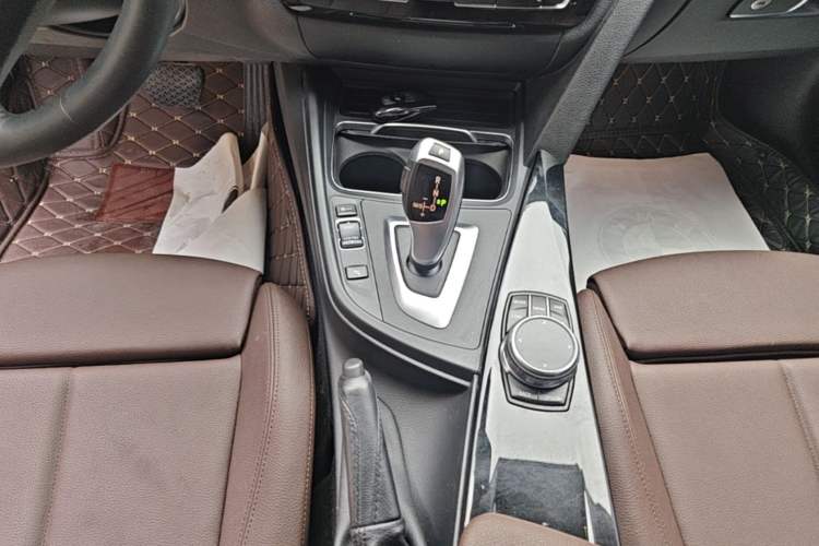 Used BMW 3 Series 2019 320Li Fashion Model Gear Lever