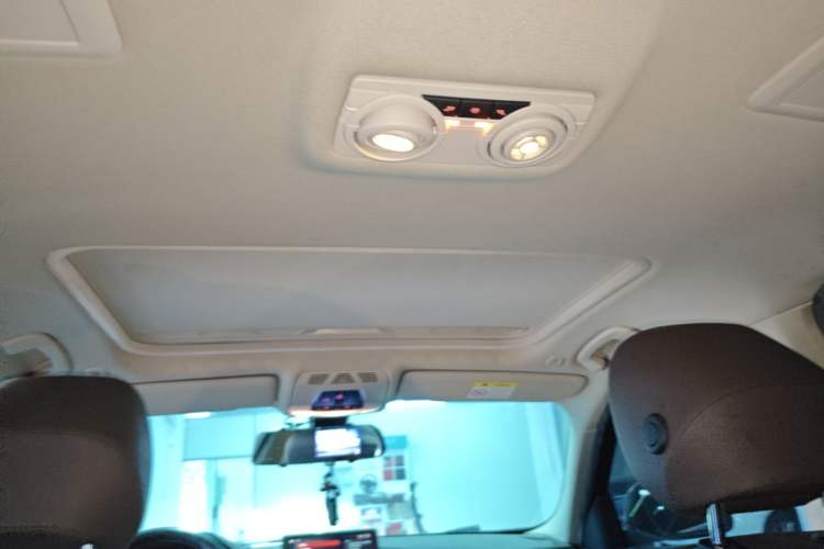 Used BMW 3 Series 2019 320Li Fashion Model Headliner