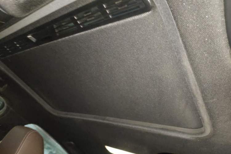 Used BMW 3 Series 2019 320i M Sport Night Edition Headliner
