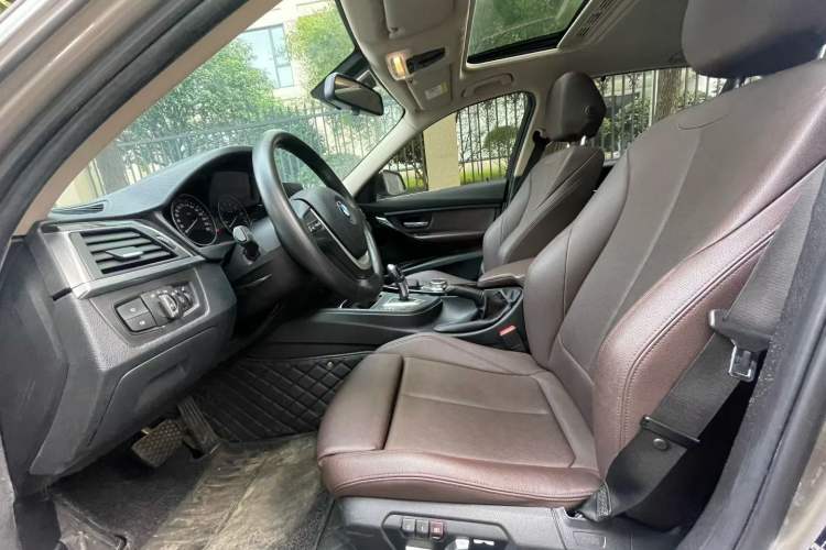 Used BMW 3 Series 2019 320Li Fashion Model Interior 2