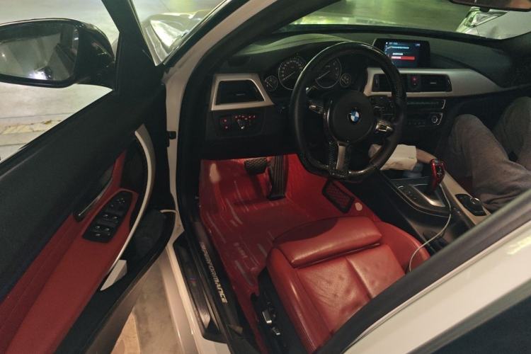 Used BMW 3 Series 2019 320i M Sport Package Interior 3