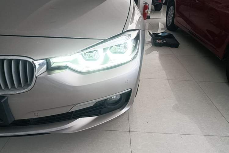 Used BMW 3 Series 2019 320Li Fashion Model Left Front Headlight