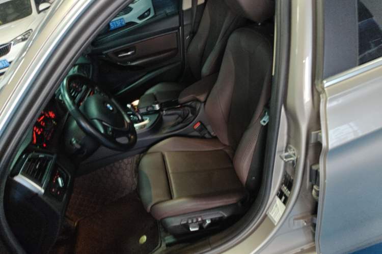 Used BMW 3 Series 2019 320Li Fashion Model Left Front Seat