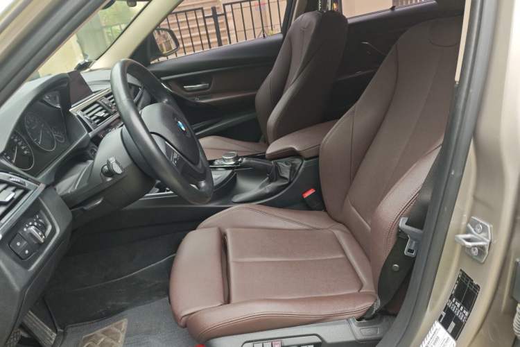 Used BMW 3 Series 2019 320Li Fashion Model Left Front Seat