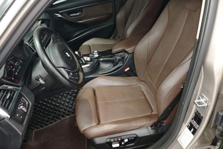 Used BMW 3 Series 2019 320Li Fashion Model Left Front Seat
