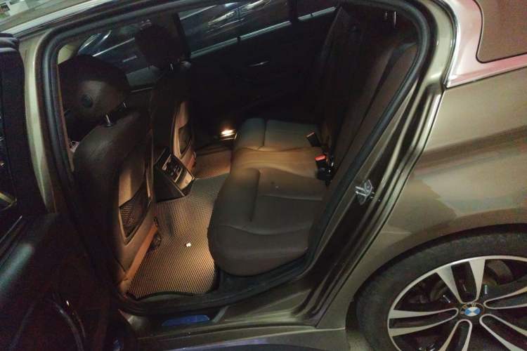 Used BMW 3 Series 2019 320Li M Luxury Package Left Rear Seat