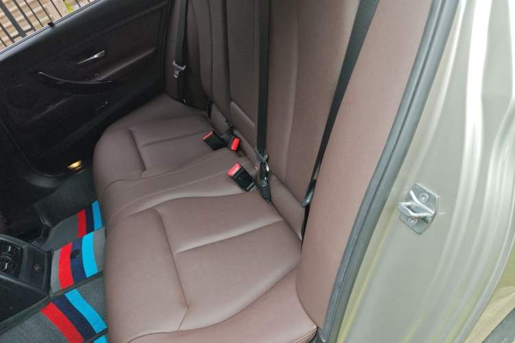 Used BMW 3 Series 2019 320Li Fashion Model Left Rear Seat