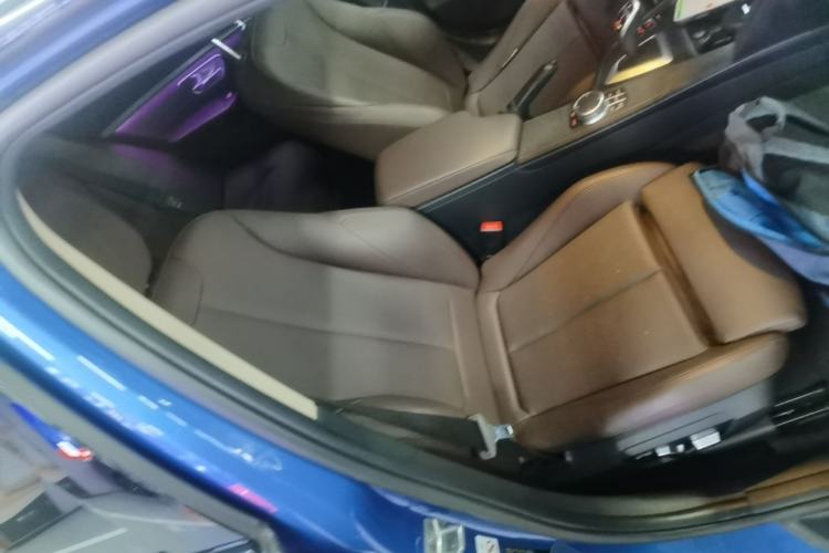 Used BMW 3 Series 2019 320Li M Sport Package Right Front Seat