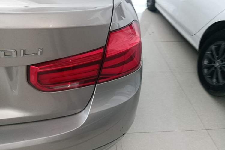 Used BMW 3 Series 2019 320Li Fashion Model Right Rear Taillight