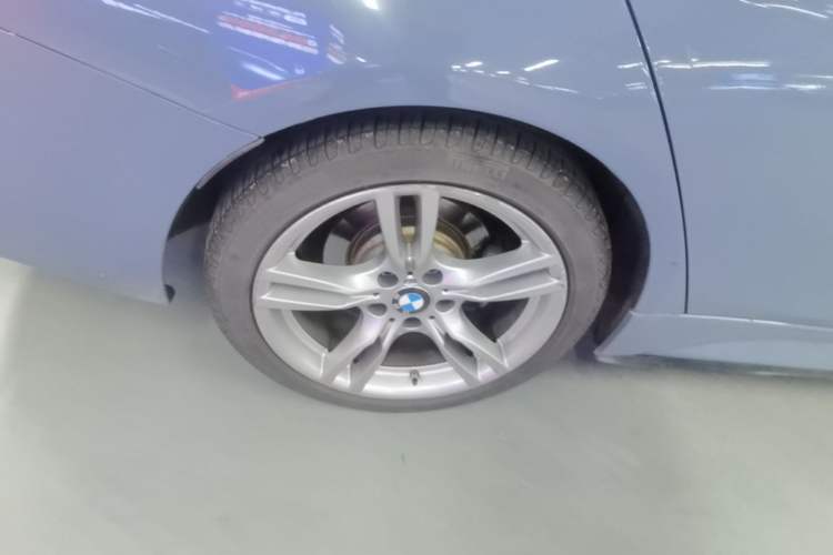 Used BMW 3 Series 2019 320Li M Sport Package Right Rear Wheel Hub