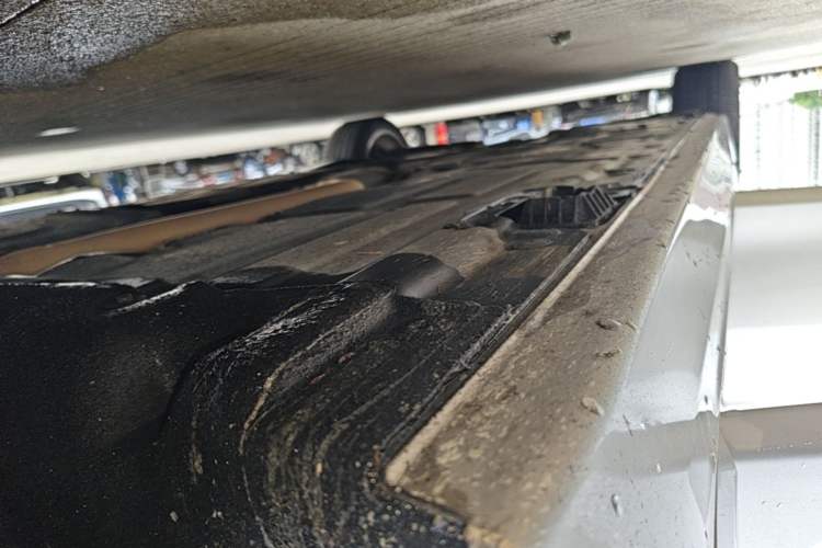 Used BMW 3 Series 2019 320Li Fashion Model Right Side Sill