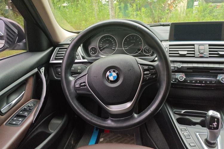 Used BMW 3 Series 2019 320Li Fashion Model Steering Wheel