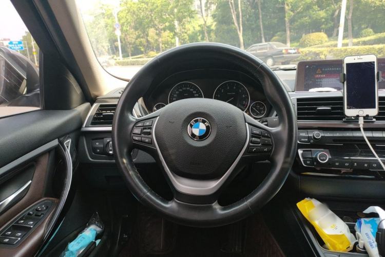 Used BMW 3 Series 2019 320Li Fashion Model Steering Wheel