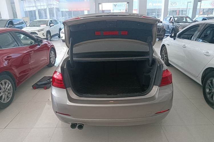 Used BMW 3 Series 2019 320Li Fashion Model Trunk