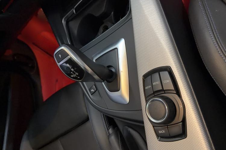 Used BMW 3 Series 2019 320i M Sport Package Gear Lever