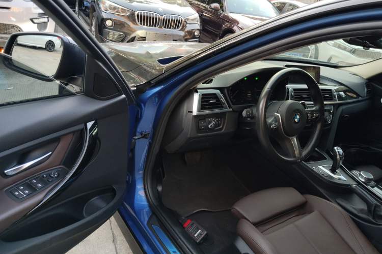 Used BMW 3 Series 2019 320Li M Sport Package Interior 3