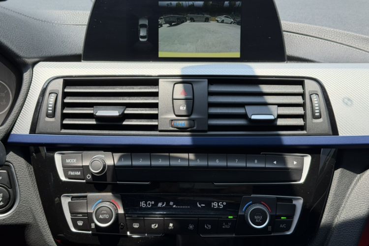 Used BMW 3 Series 2019 320i M Sport Package Interior 3