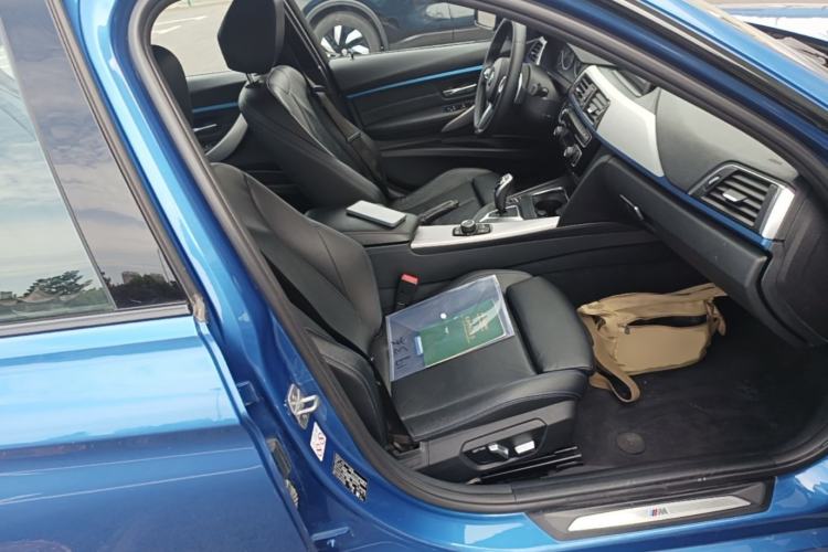 Used BMW 3 Series 2019 320i M Sport Package Right Front Seat